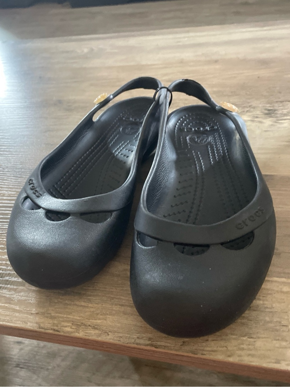 Crocs Jayna Black Slingback Low heel Slip on Ballet Flat Floral Accent Women’s 7